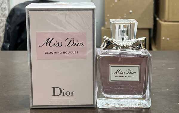 ادکلن میس دیور زنانه Miss Dior EDP