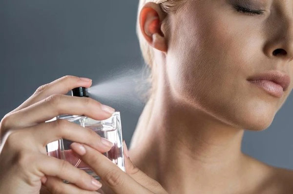 10 ادکلن برتر یونیسکس اسپرت ۲۰۲۵ (+ جدول مقایسه)